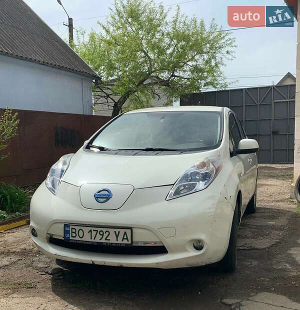 2012 nissan leaf