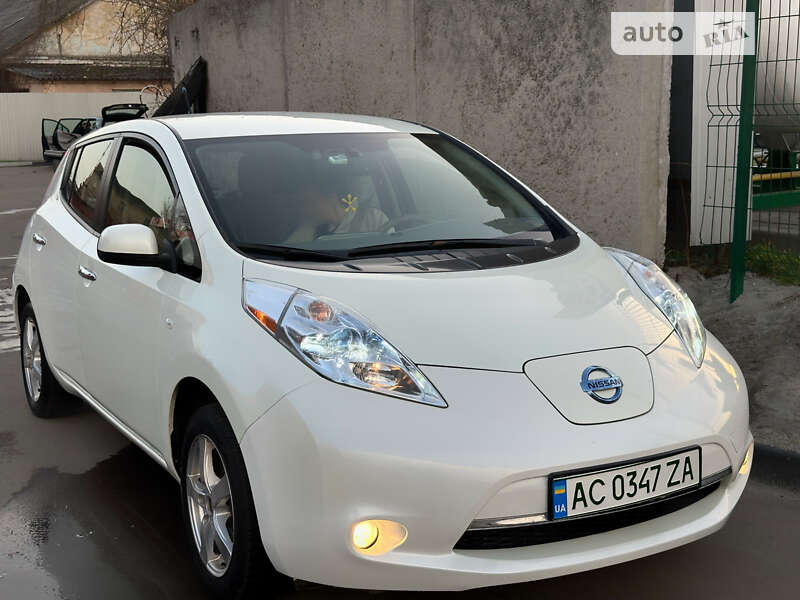 2012 nissan leaf