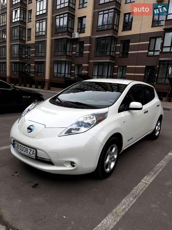 2011 nissan leaf
