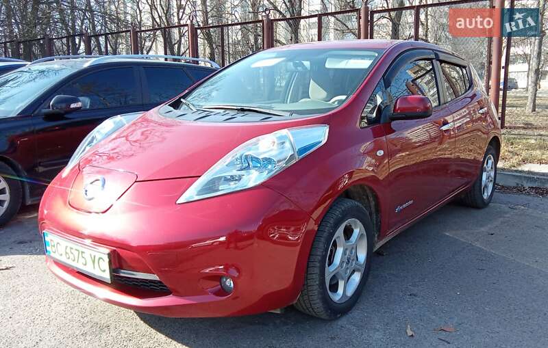 2011 nissan leaf