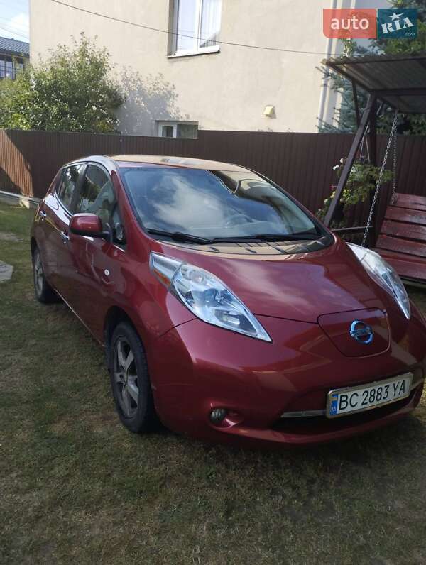2012 nissan leaf