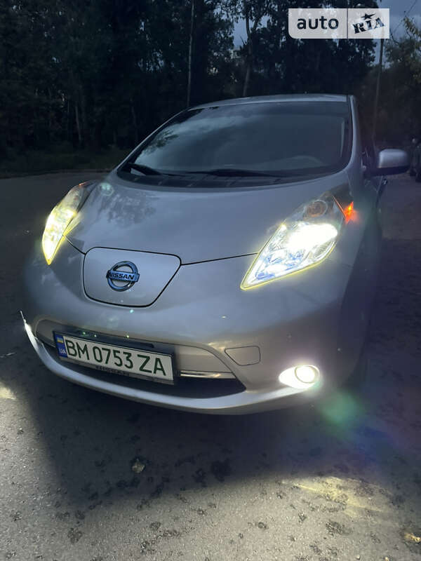 2011 nissan leaf