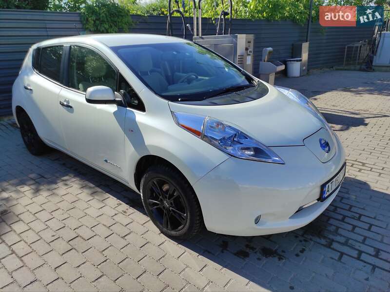 2012 nissan leaf