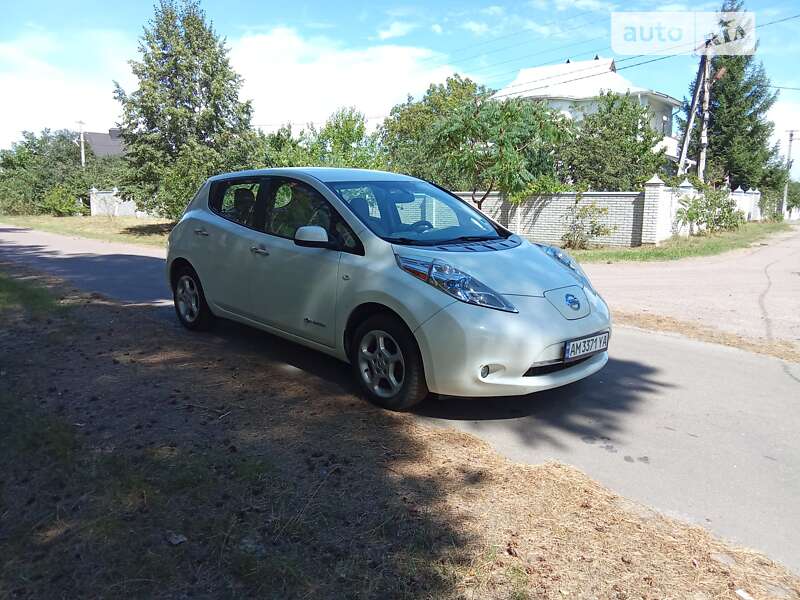 2012 nissan leaf
