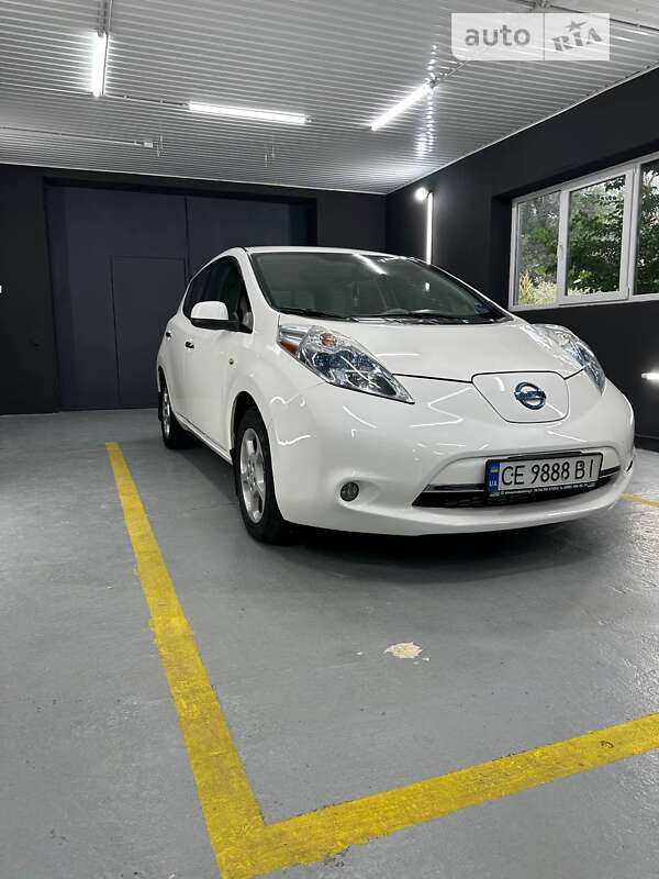 2011 nissan leaf