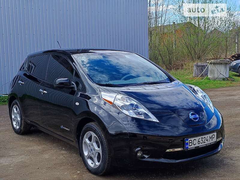 2012 nissan leaf