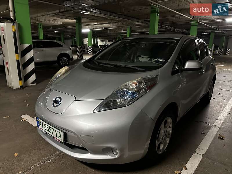 2011 nissan leaf