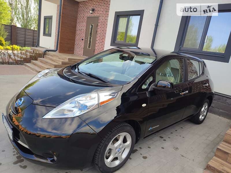 2012 nissan leaf