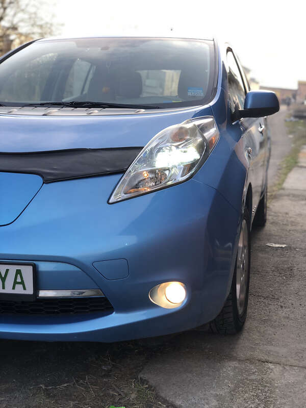 2012 nissan leaf