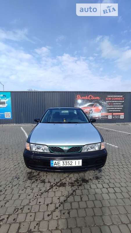 1999 nissan almera
