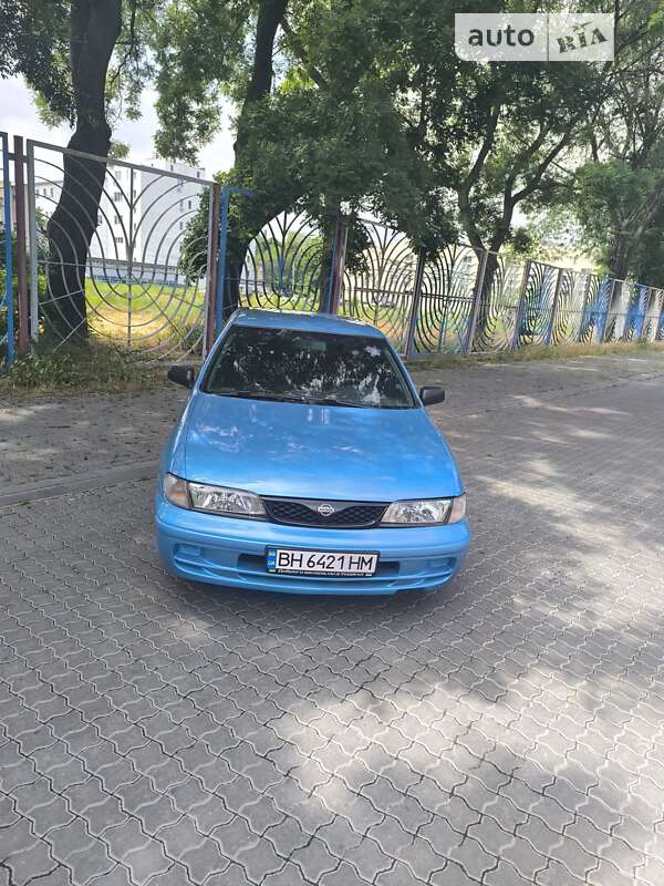 1997 nissan almera