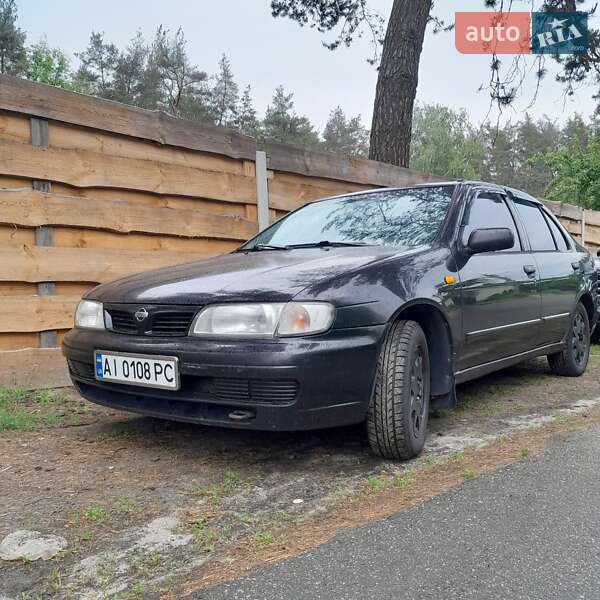 1997 nissan almera
