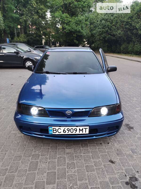 1997 nissan almera