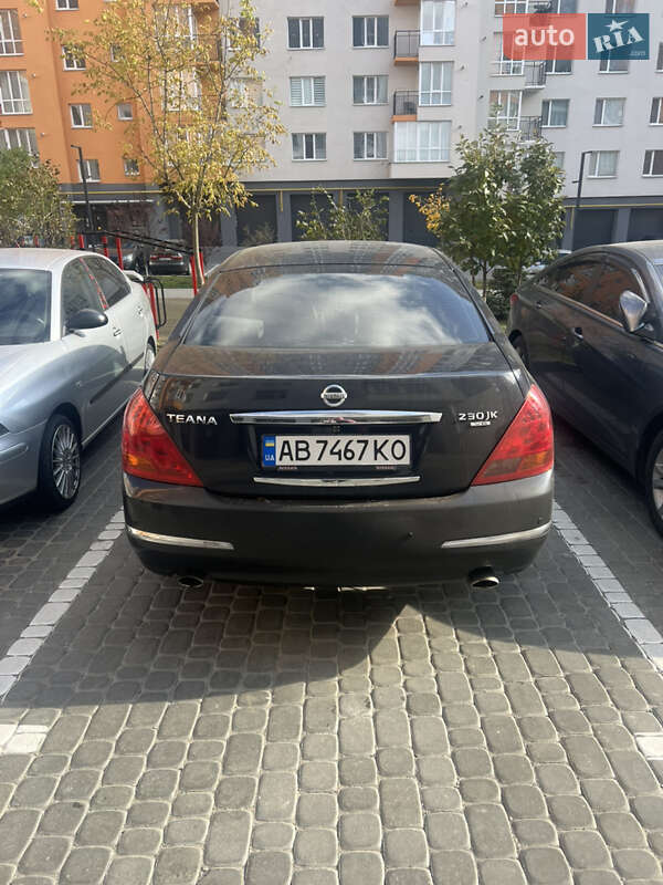 2006 nissan teana