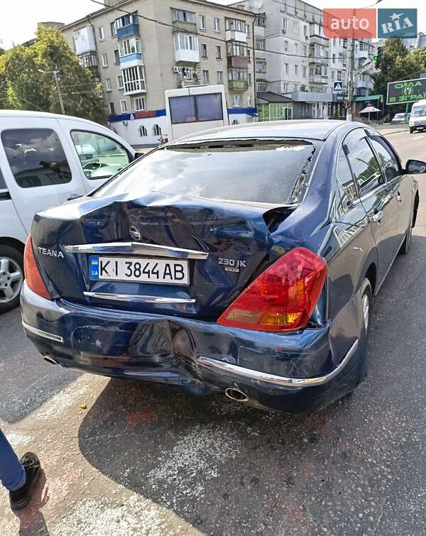 2006 nissan teana