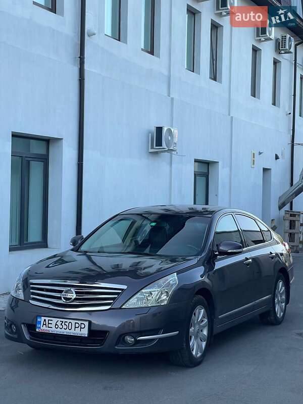2010 nissan teana