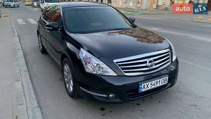 2010 nissan teana