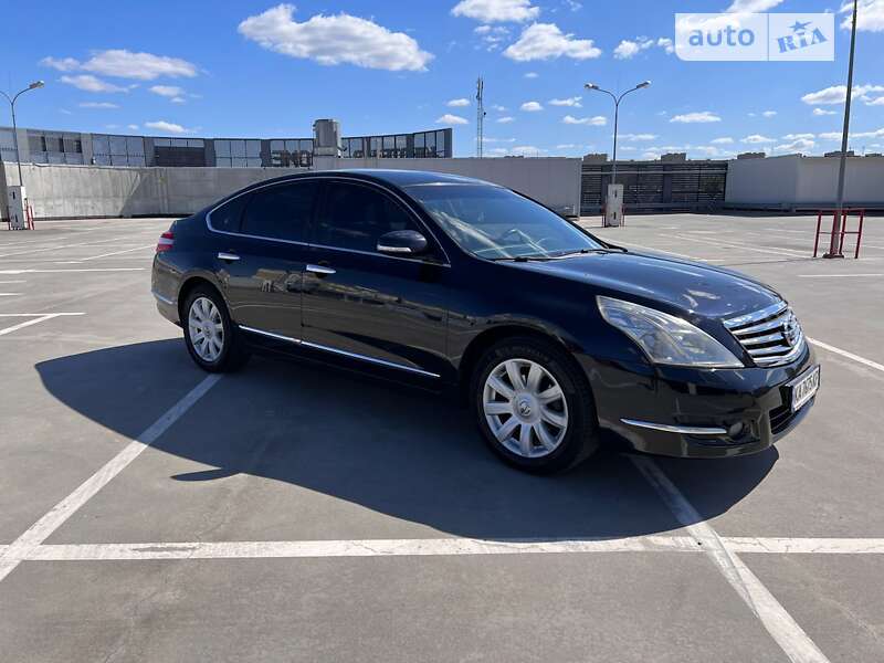 2010 nissan teana