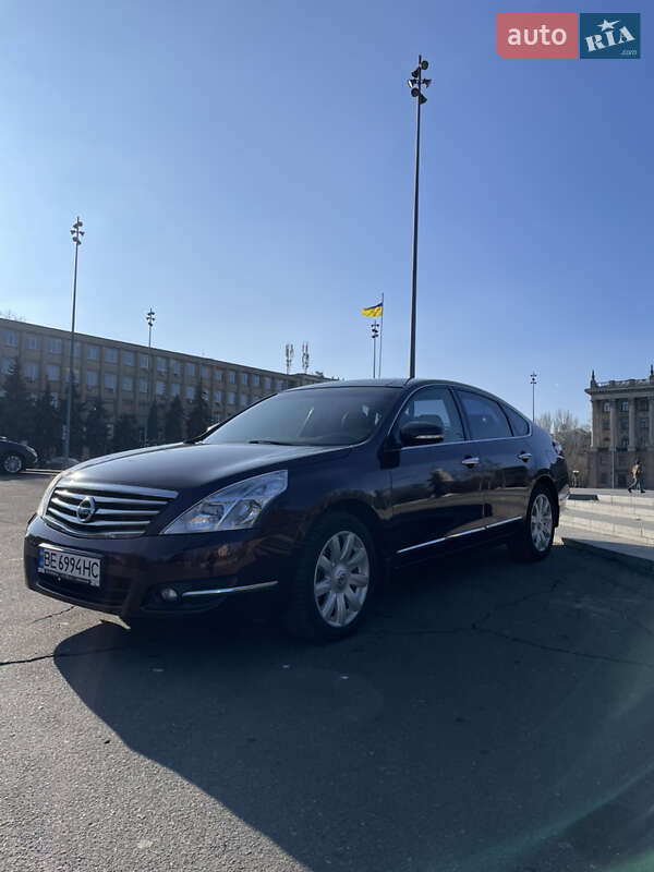 2012 nissan teana