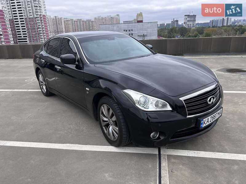 2013 infiniti q70