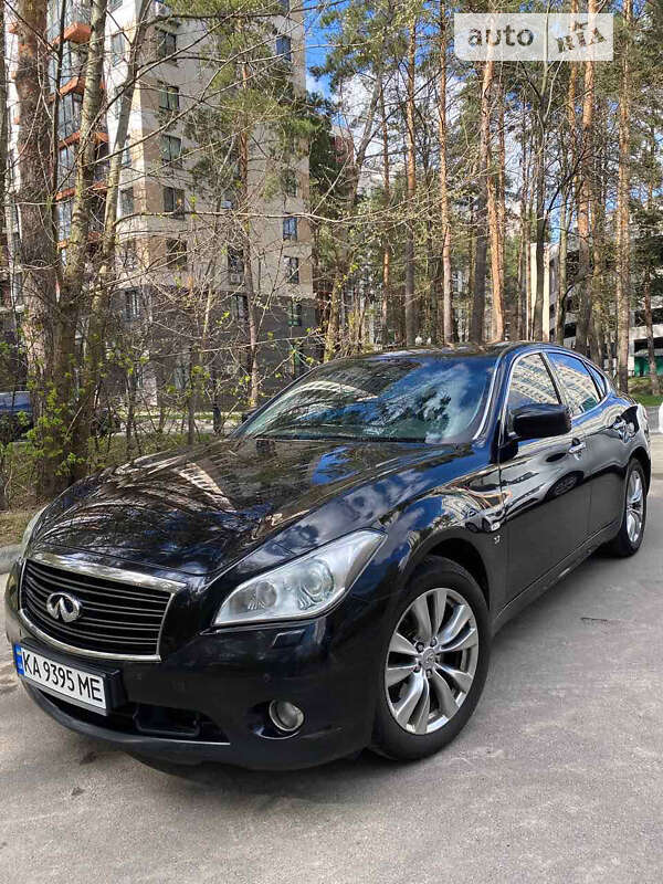 2013 infiniti q70