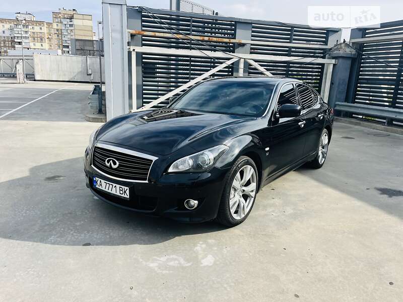 2014 infiniti q70