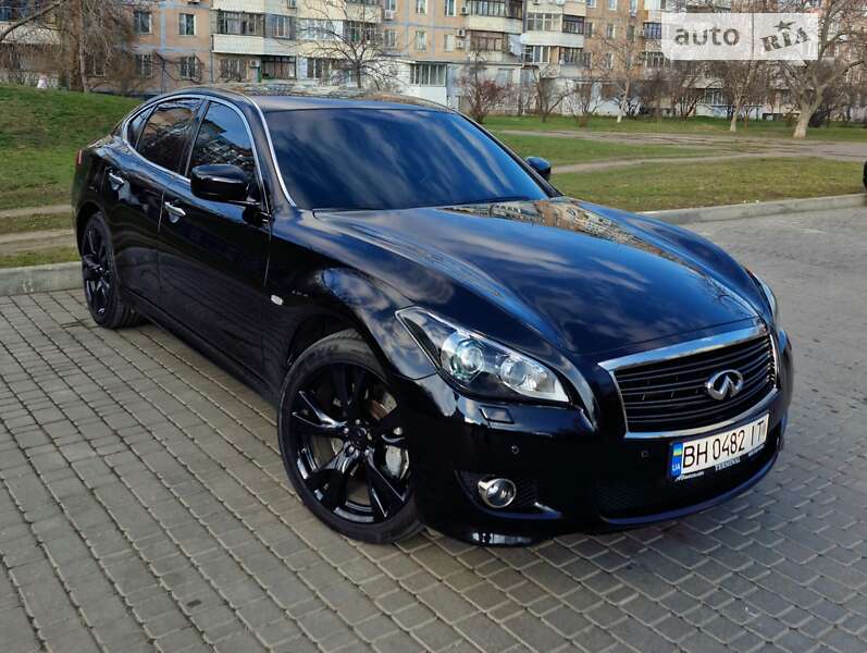 2014 infiniti q70