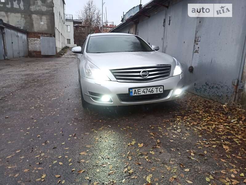 2010 nissan teana