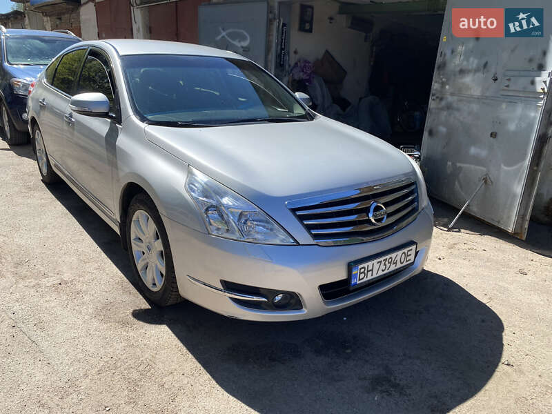 2010 nissan teana
