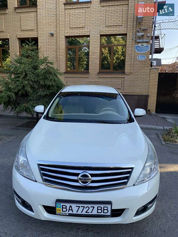 2011 nissan teana