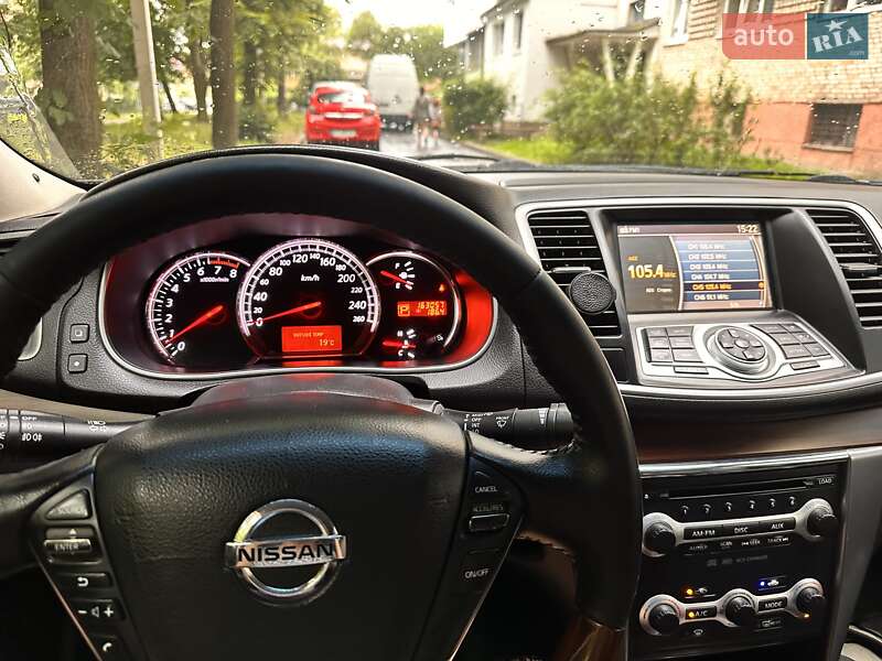 2011 nissan teana