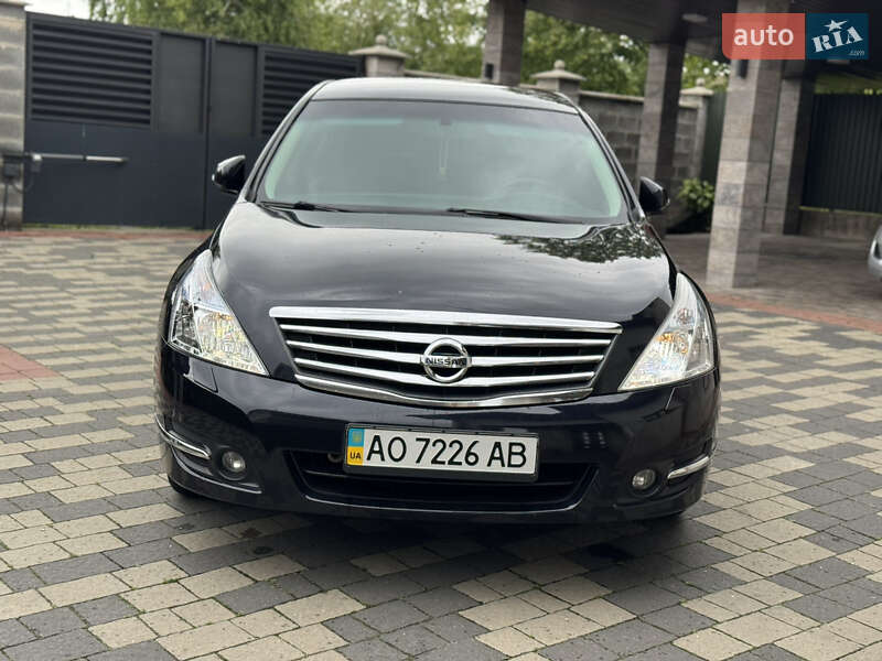 2012 nissan teana
