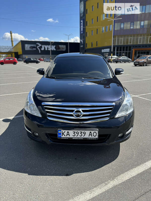 2012 nissan teana