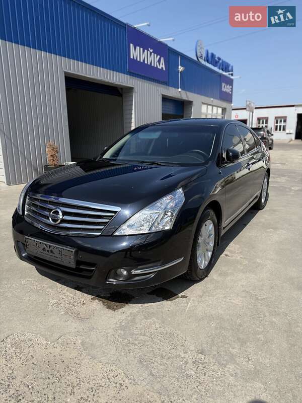 2012 nissan teana