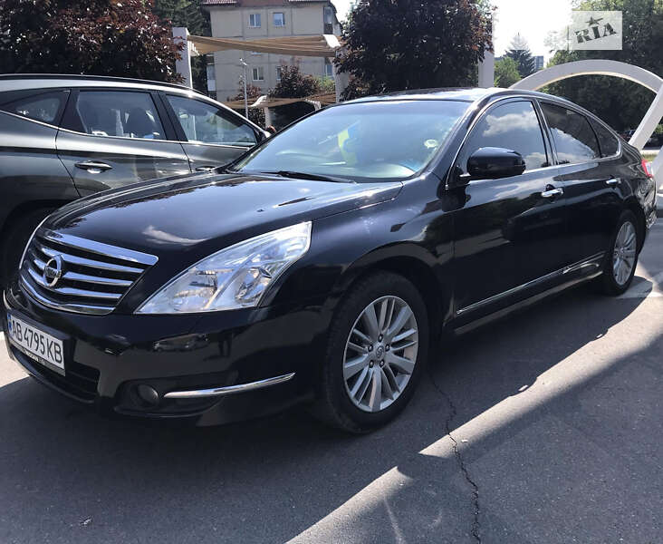 2012 nissan teana
