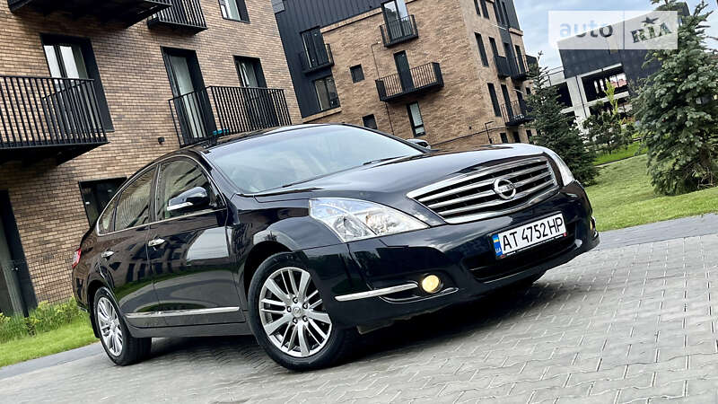 2012 nissan teana