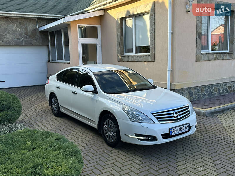 2013 nissan teana