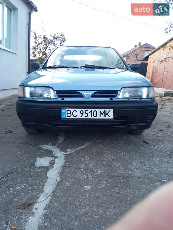 1993 nissan sunny