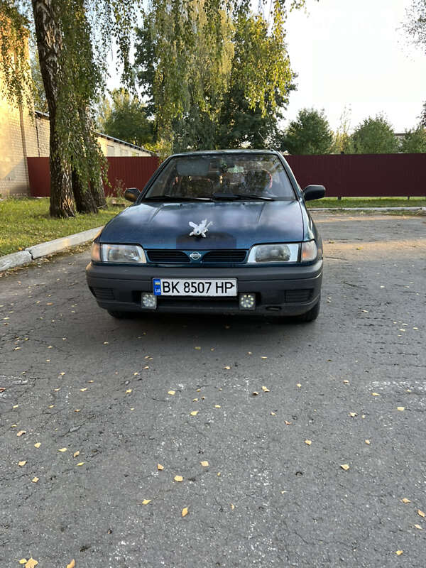 1995 nissan sunny