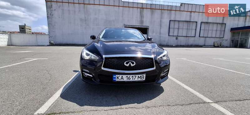 2016 infiniti q50