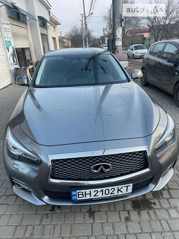 2016 infiniti q50