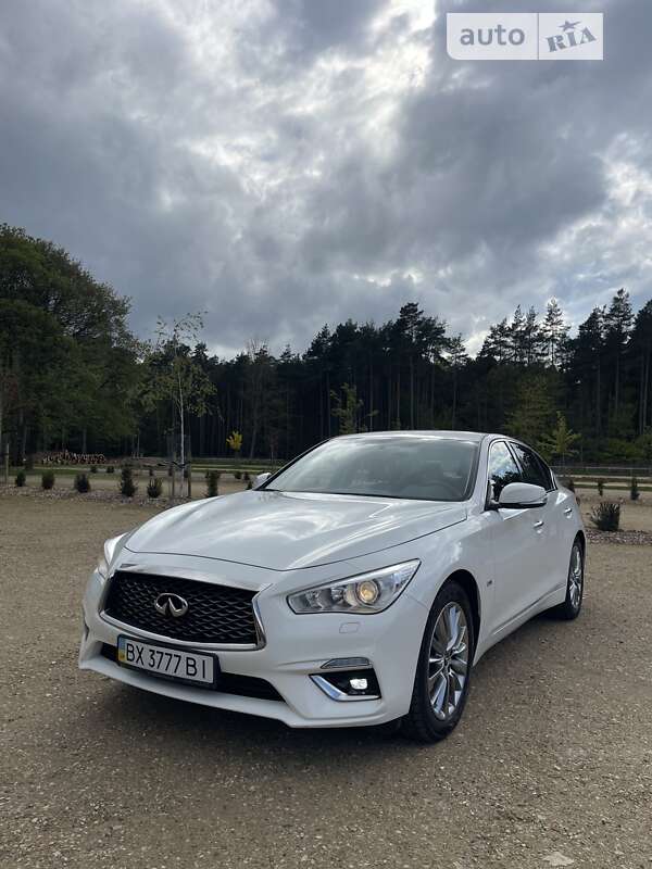 2019 infiniti q50