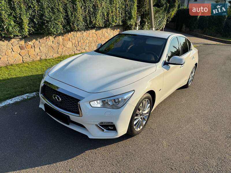 2019 infiniti q50