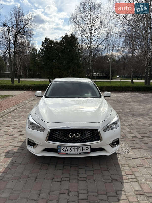 2019 infiniti q50