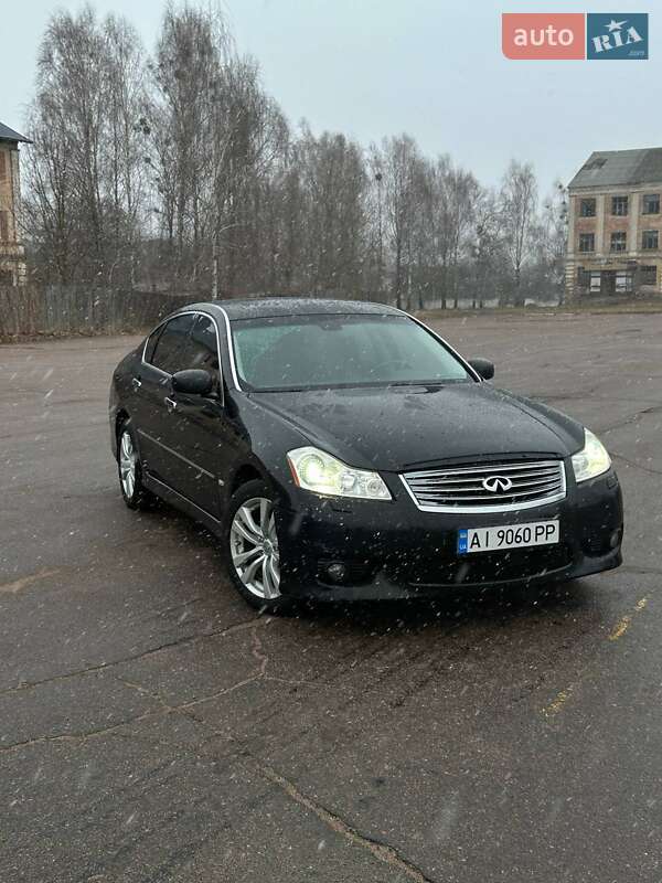 2010 infiniti m35