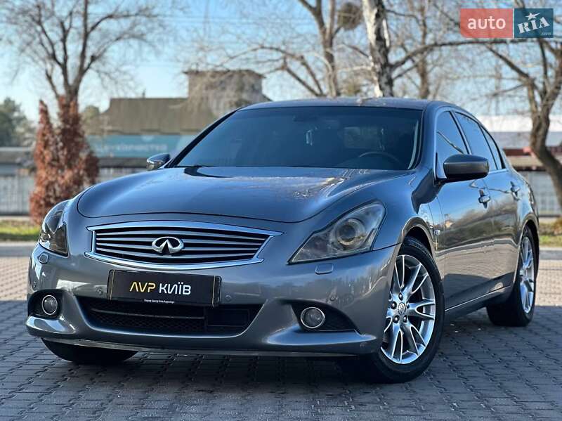 2010 infiniti g25