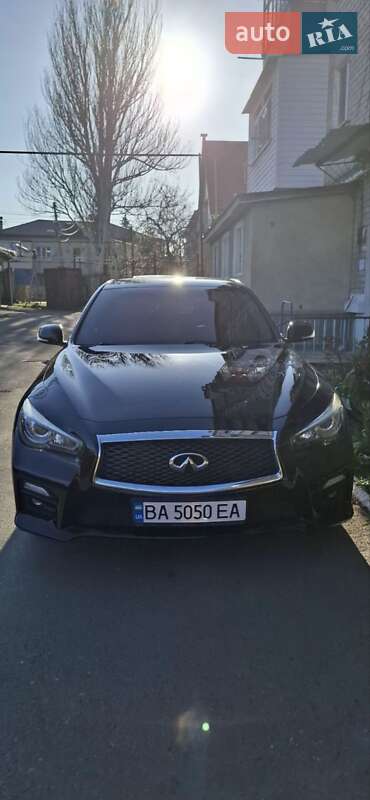 2014 infiniti q50