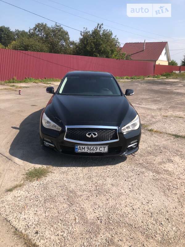 2014 infiniti q50