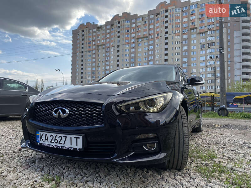 2015 infiniti q50