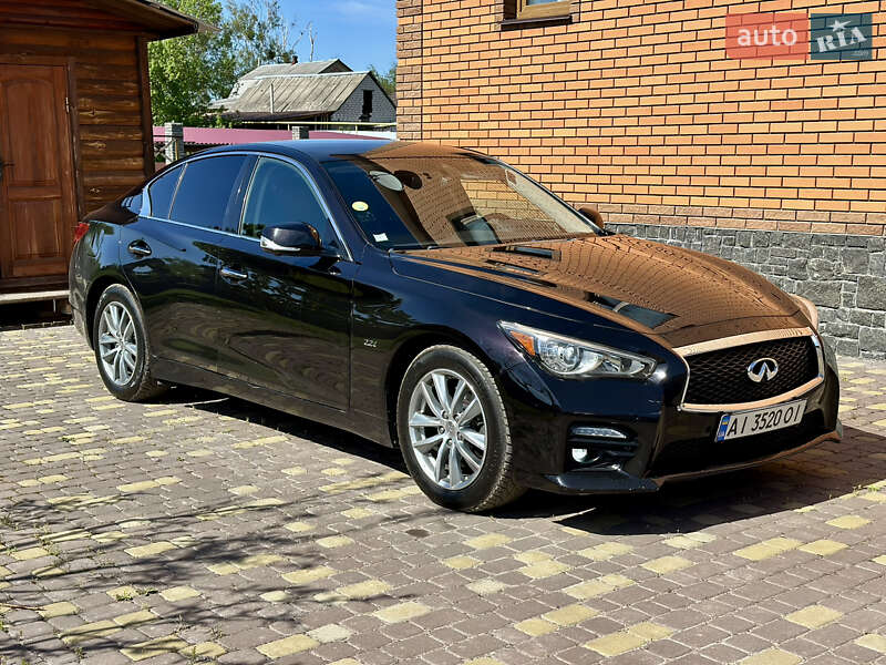 2015 infiniti q50